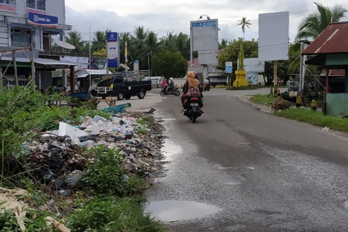 Ini alasan warga tumpukkan sampah di Telok Melano