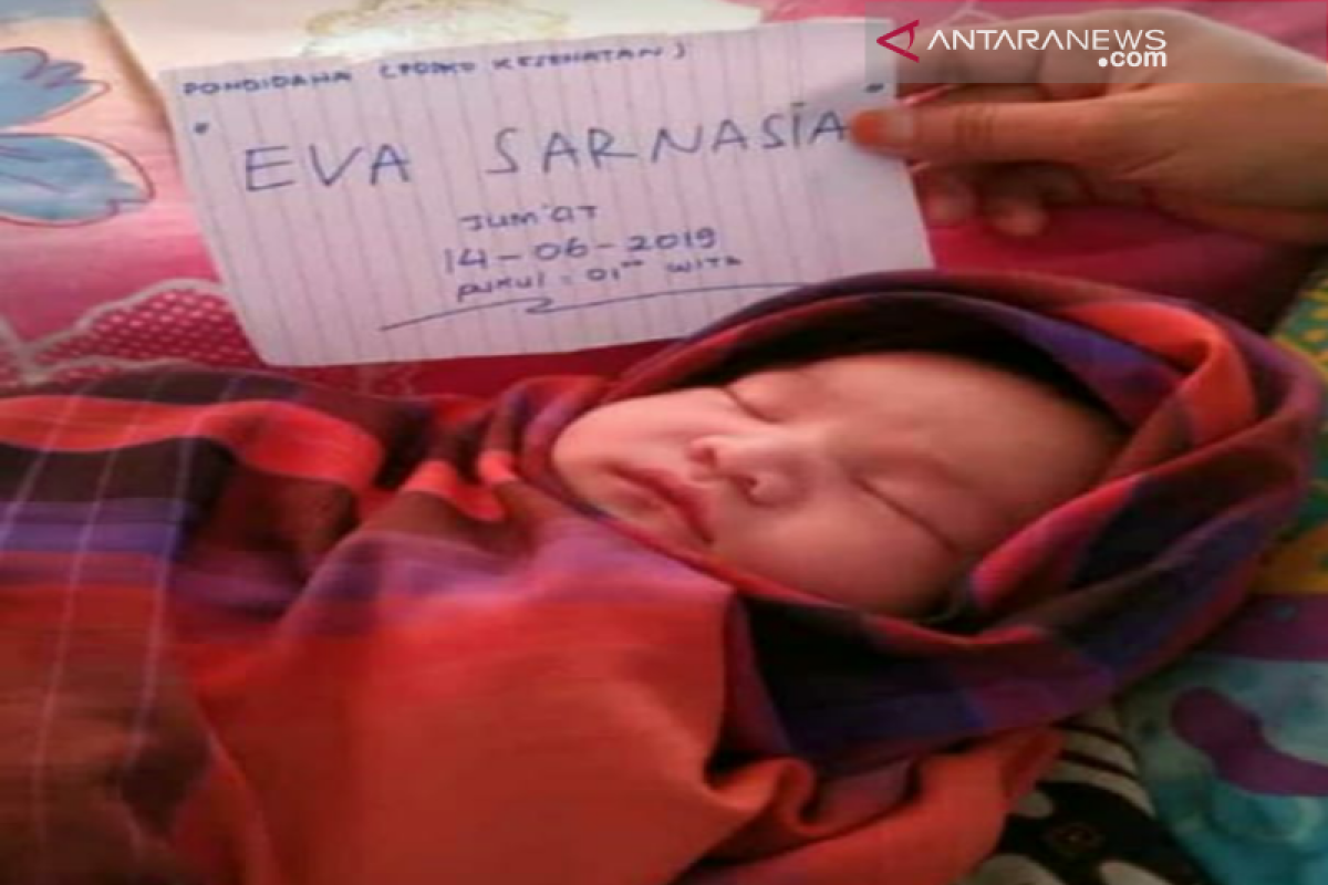 Dua bayi lahir di tempat pengungsian banjir Konawe