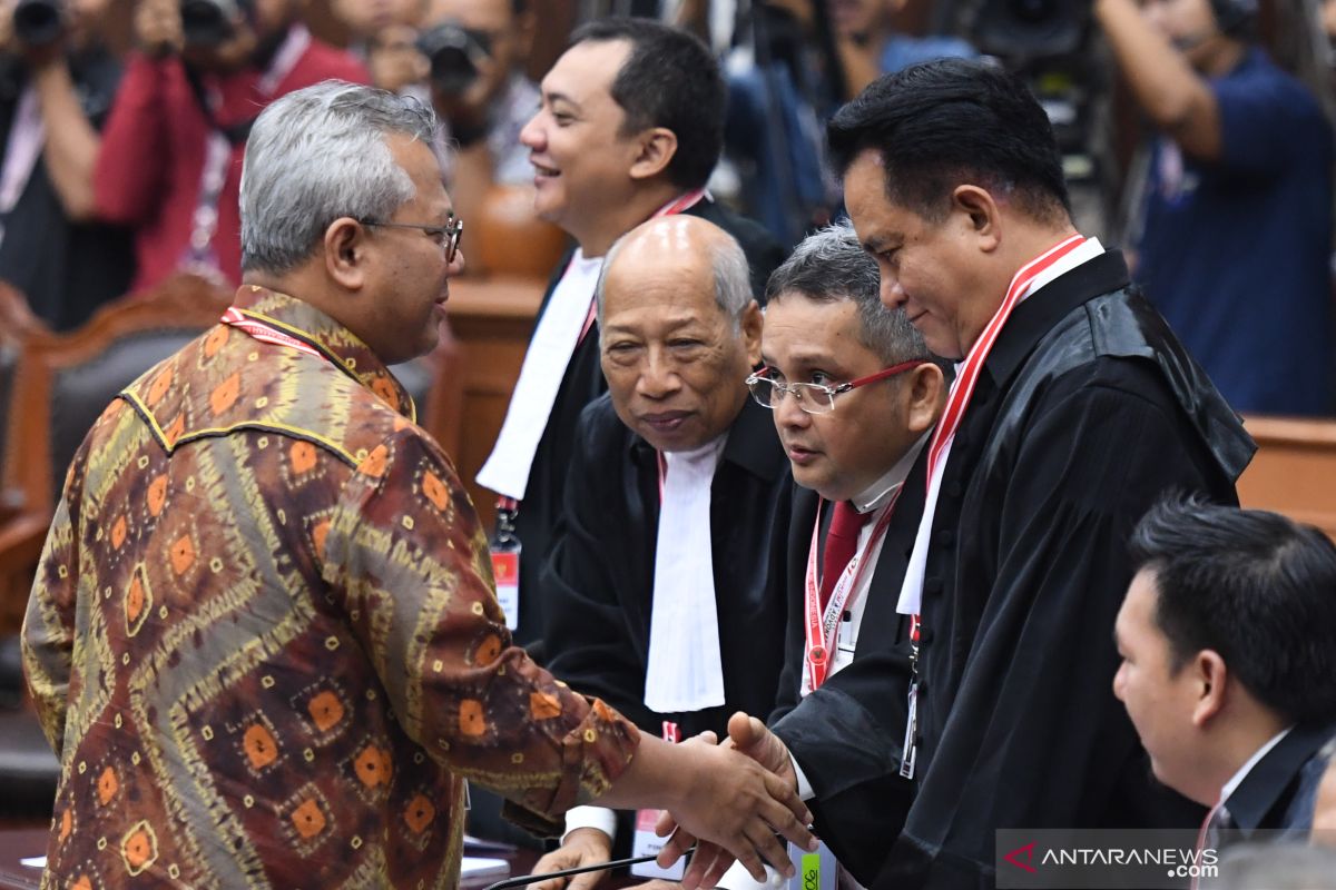 Sidang MK - Yusril sebut permohonan Prabowo-Sandi cacat formil