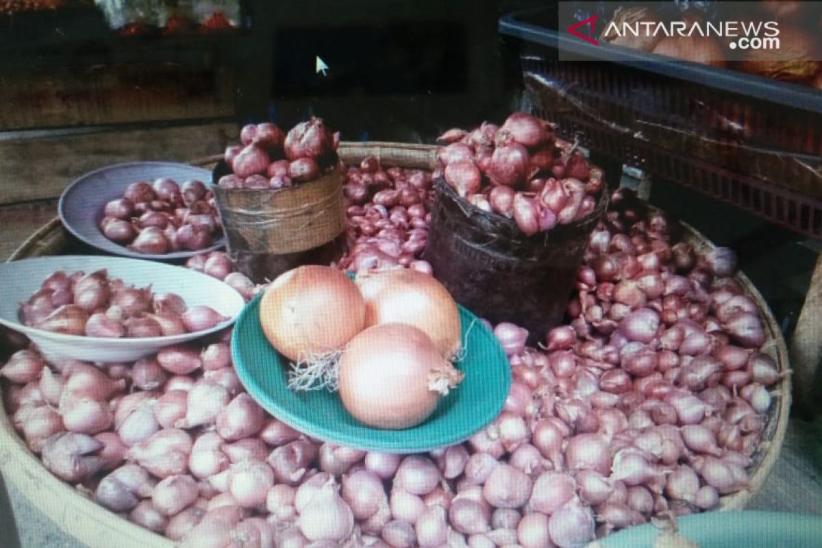 Harga cabai dan bawang di Kendari naik pascabanjir