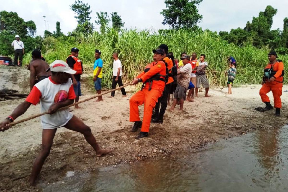 SAR Nabire lanjutkan pencarian korban tenggelam di Sungai Wami