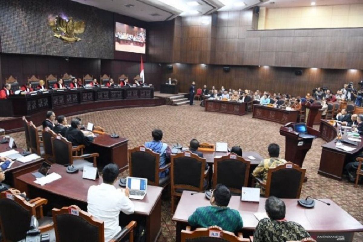 Penjelasan MK  terkait pembatasan jumlah saksi pada sidang PHPU