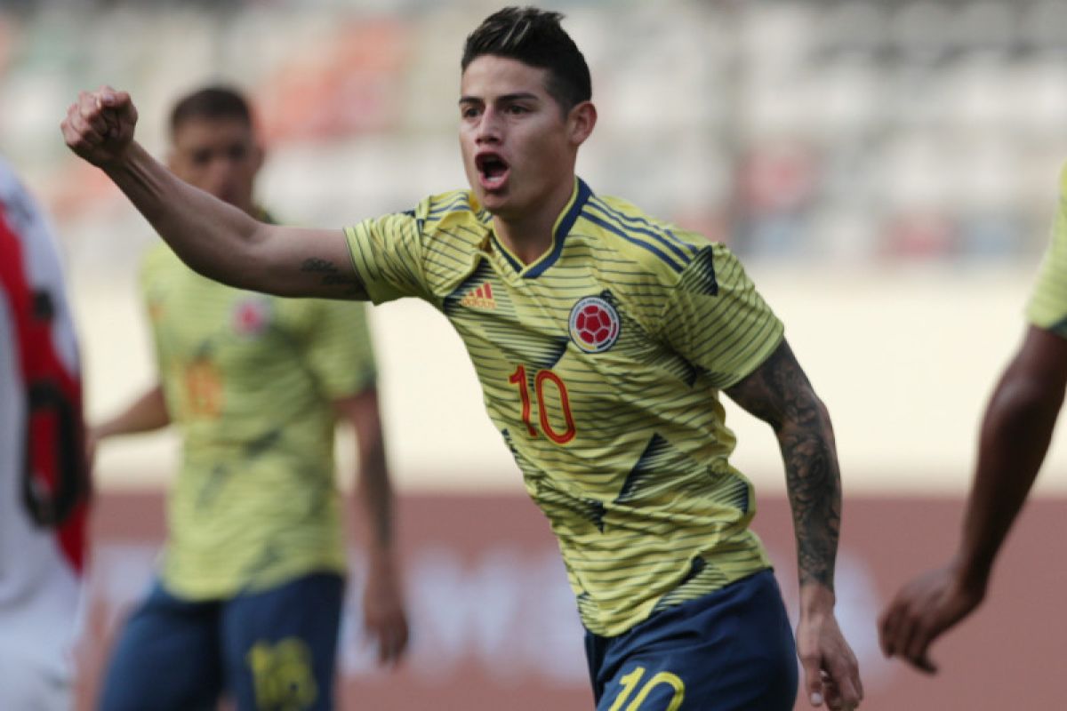 Real Madrid pinjamkan James Rodriguez ke Napoli