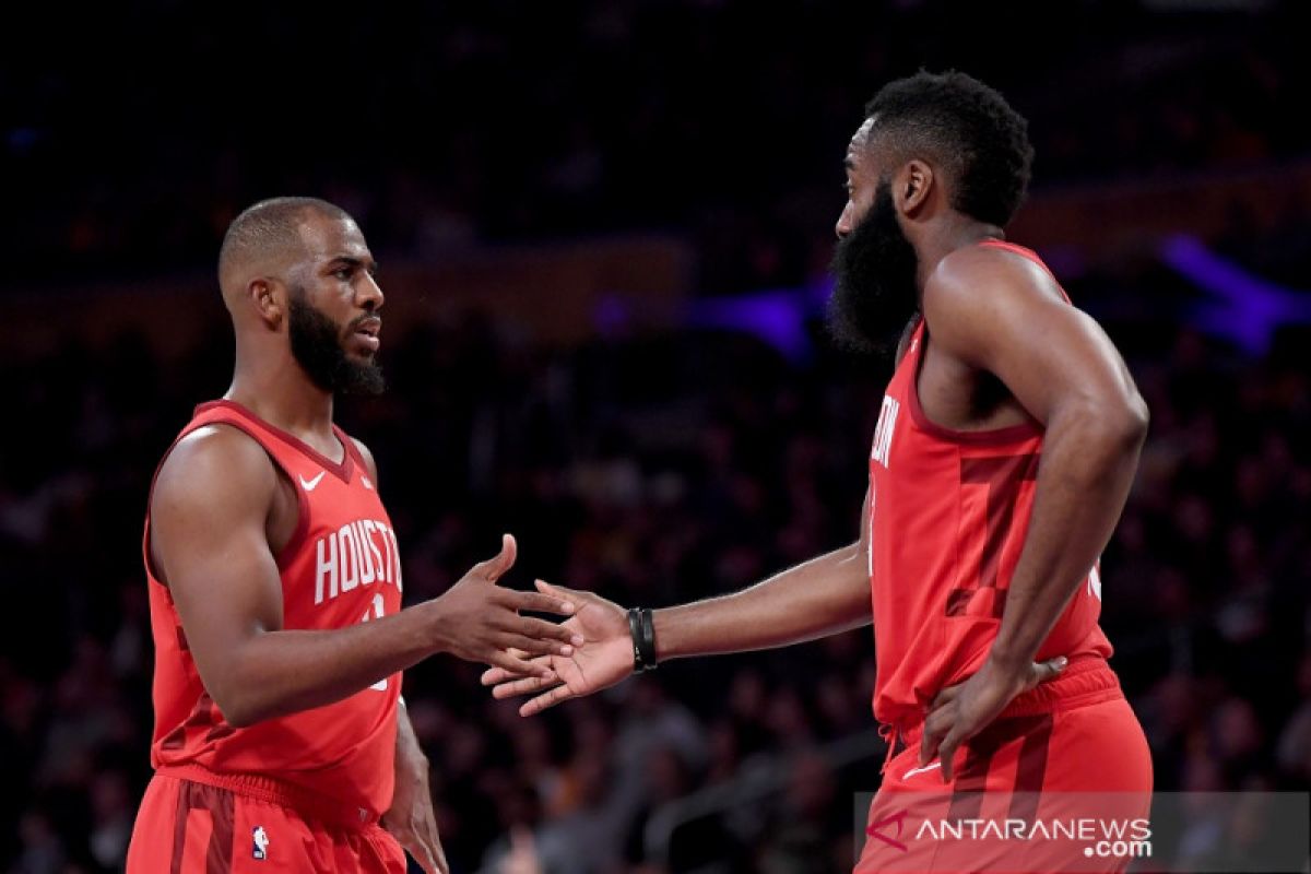 Chris Paul bingung dirumorkan hubungannya dengan Harden memburuk