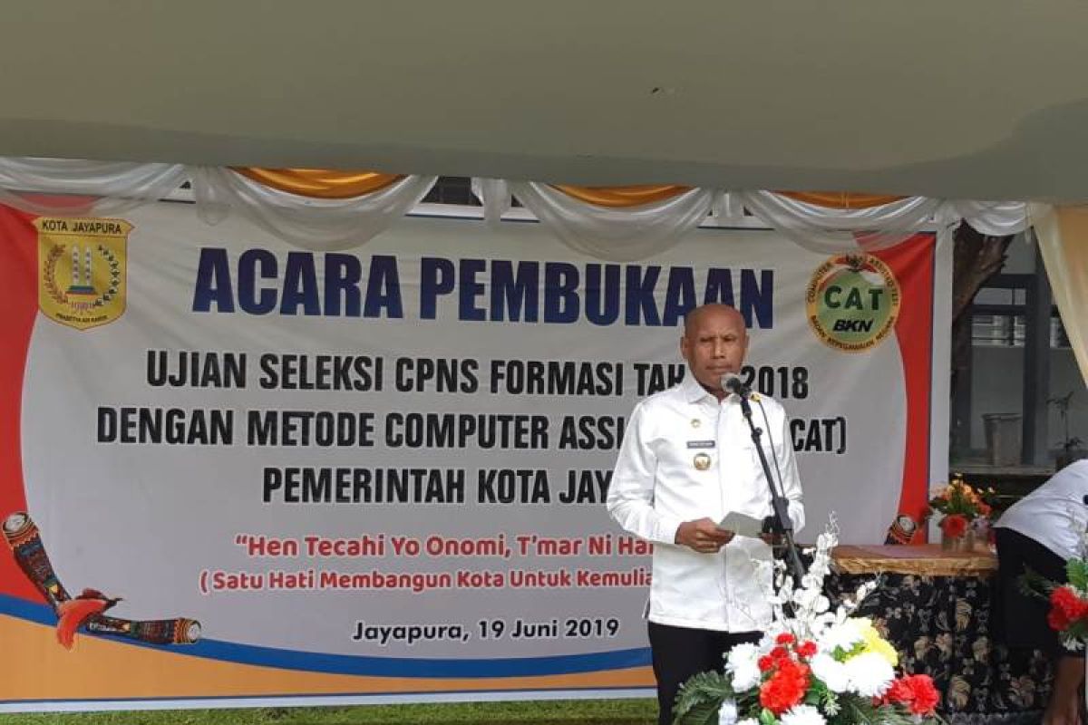 Wali Kota Jayapura buka ujian calon ASN kuota 2018