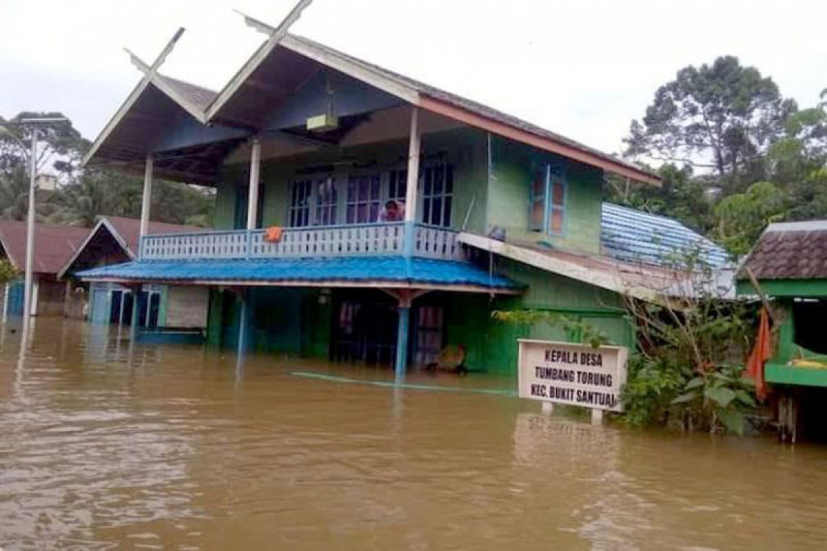 Banjir rendam 332 rumah warga di Bukit Santuai, Kalteng