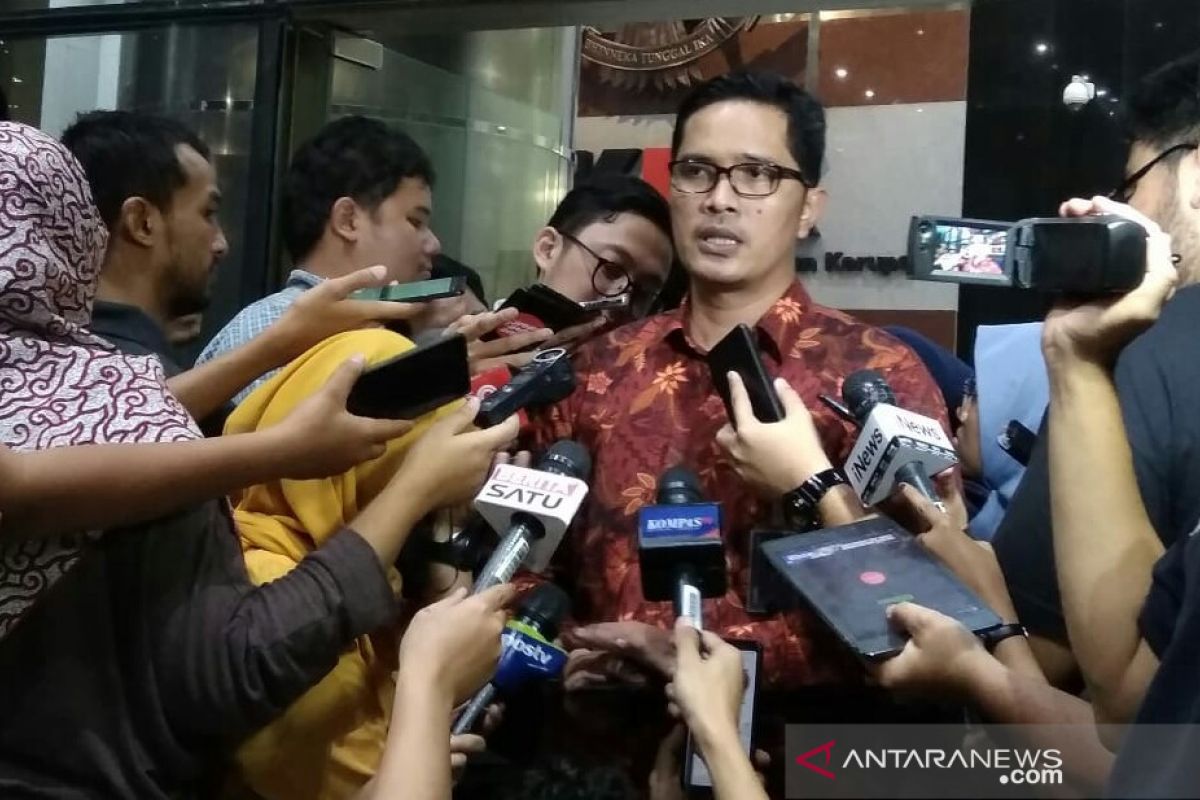 KPK memfasilitasi penyidik Polda Metro Jaya periksa Novel Baswedan