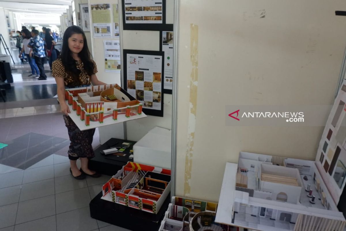 Mahasiswa Universitas Petra desain ruang interior untuk komunitas di Surabaya