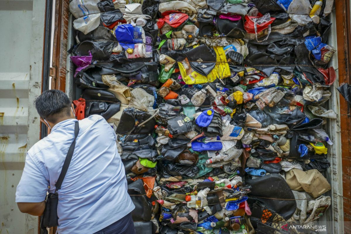 Dilema Pemerintah terapkan kebijakan cukai plastik