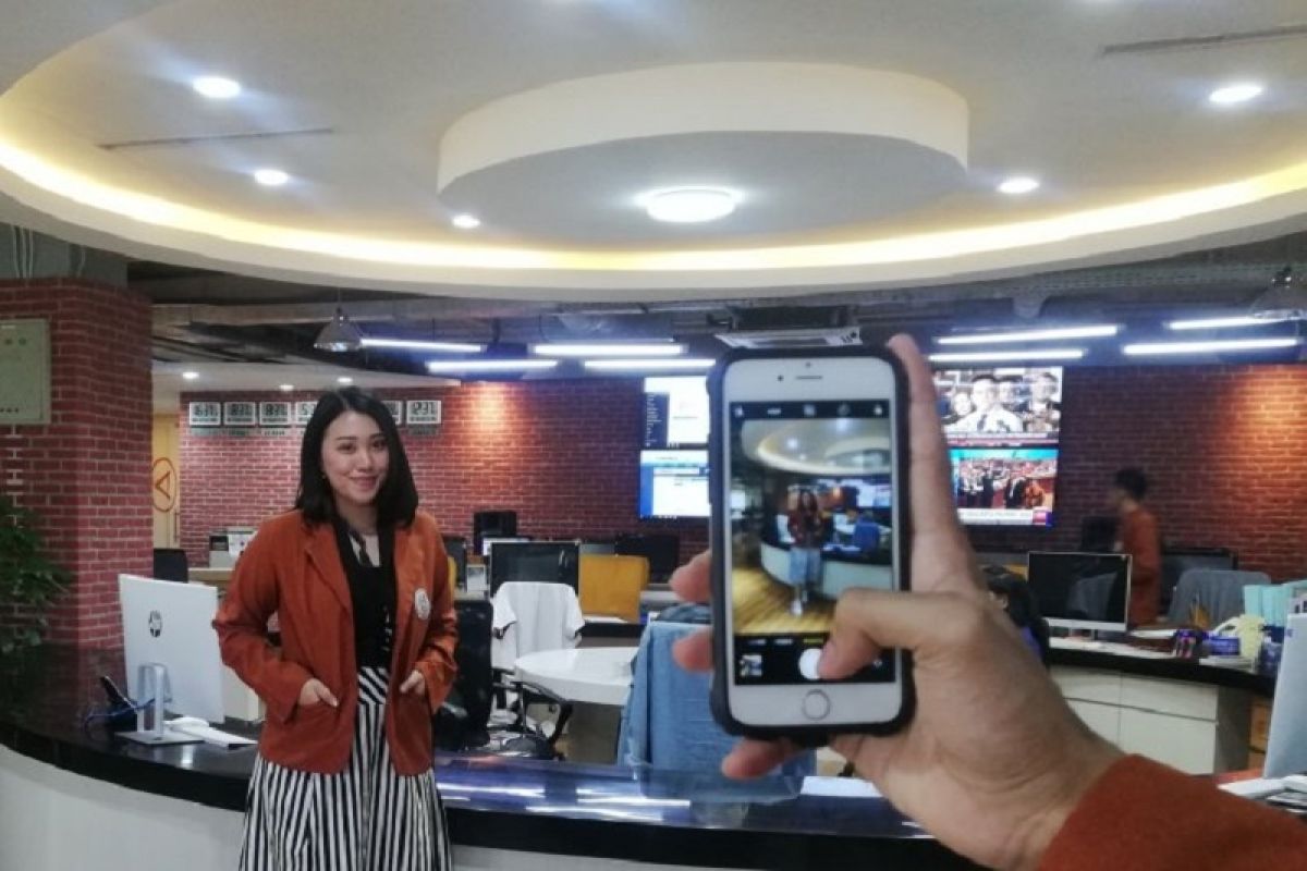 Kunjungi Perum LKBN ANTARA, mahasiswa berebut spot foto "instagrammable"