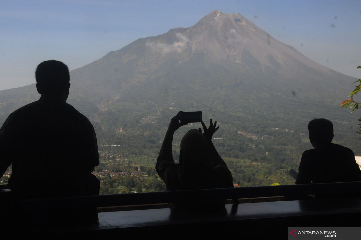 Awan panas guguran sejauh 1.100 meter diluncurkan Gunung Merapi