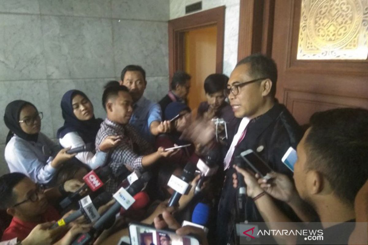 Tim hukum 02 jelaskan ketidakhadiran BW dalam sidang MK