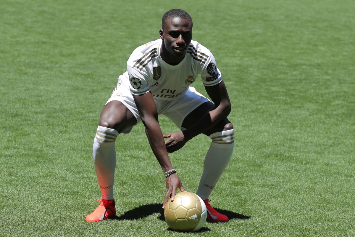 Mendy perpanjang daftar cedera di kubu Real Madrid