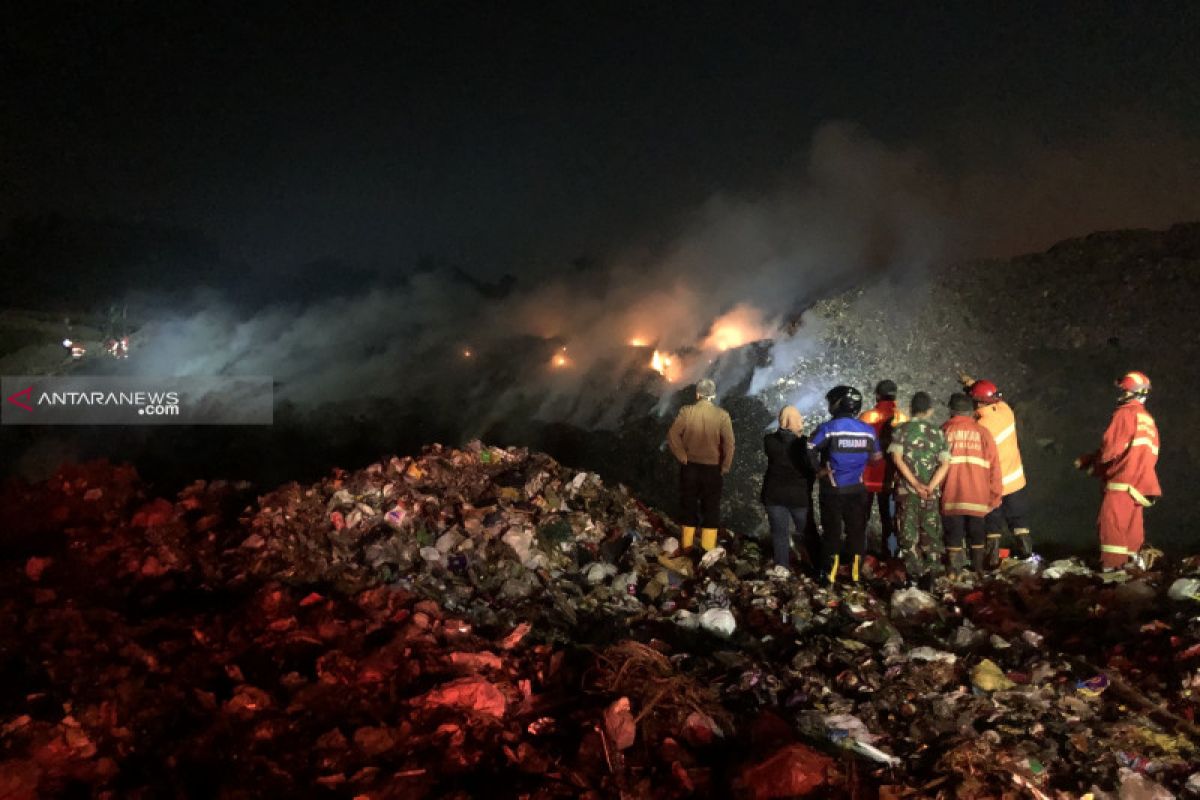 Kebakaran melanda TPA Supit Urang Kota Malang