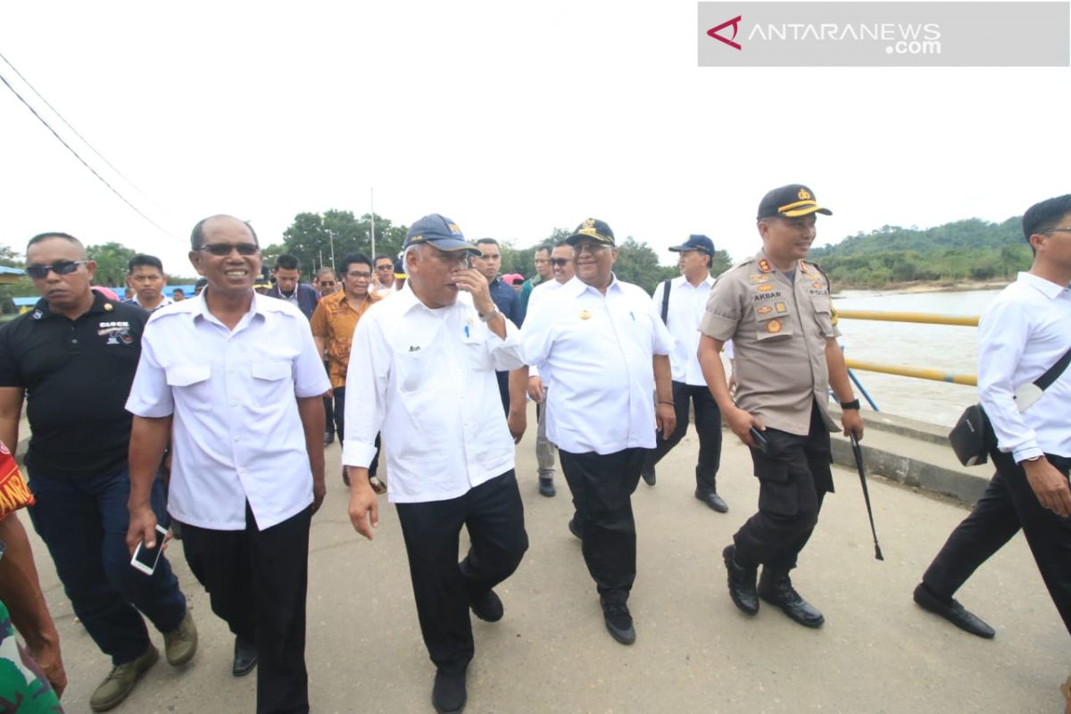 Di Sultra, PUPR bangun tanggul sungai antisipasi banjir