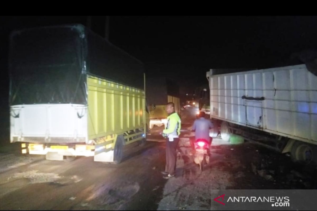 Truk hantam Wulling di Dharmasraya, tak ada korban jiwa