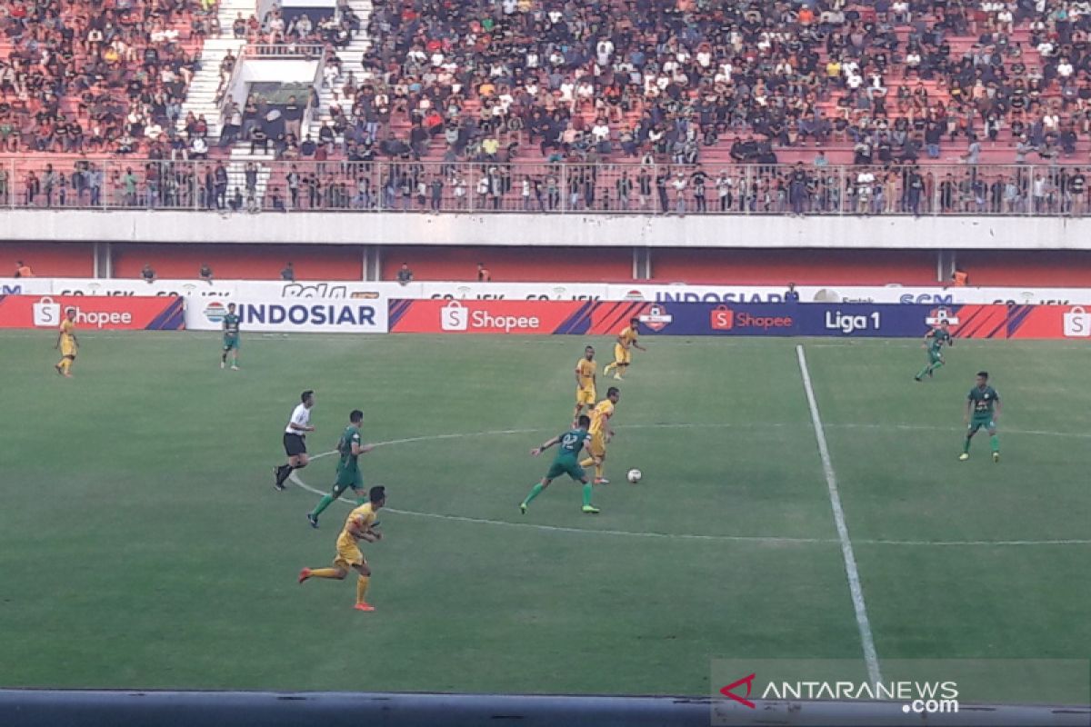 Diwarnai insiden, PSS Sleman tahan Bhayangkara FC 1-1