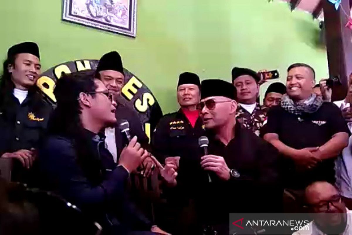 Deddy Corbuzier masuk Islam