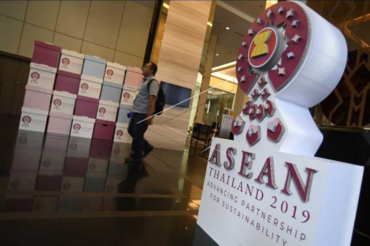 Selayang pandang Konferensi Tingkat Tinggi (KTT) ASEAN ke-34