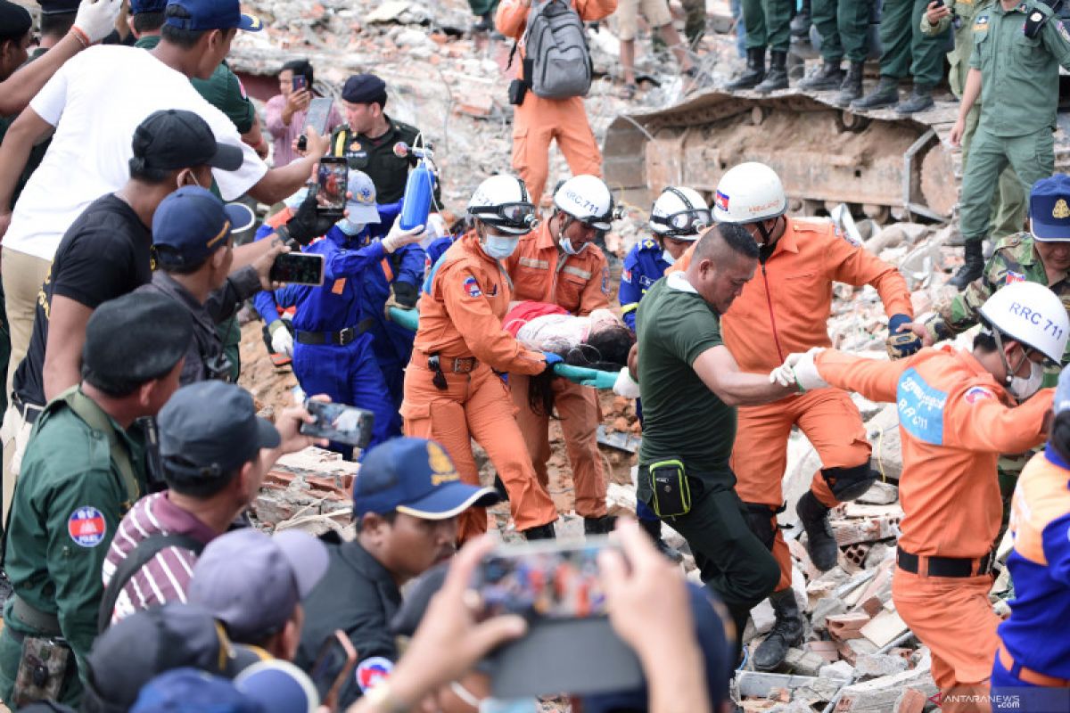 Korban bangunan runtuh di Kamboja jadi 18 tewas, 24 cedera