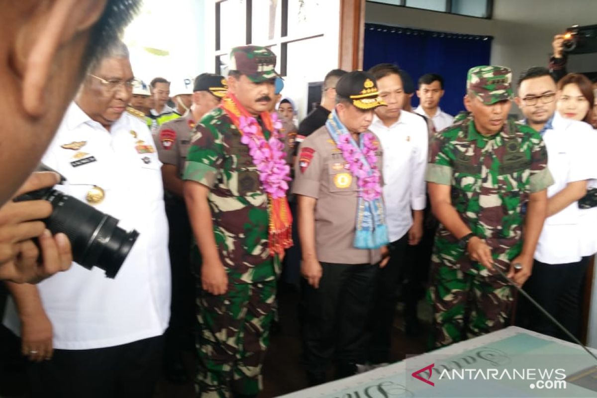 Panglima TNI dan Kapolri tinjau penanganan bencana di Konawe Utara