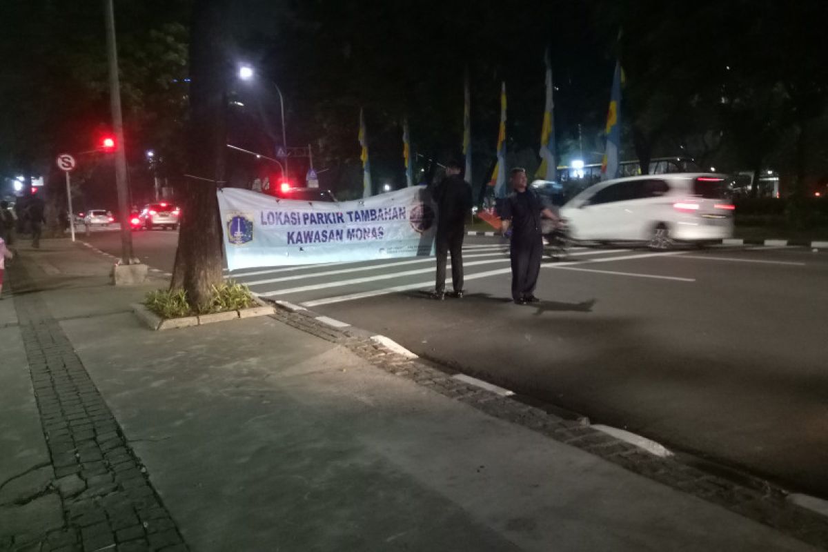 Gedung Perpusnas jadi kantong parkir pengunjung Monas