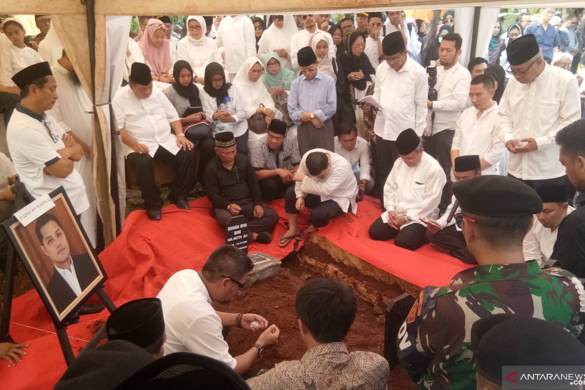 Putra Ketua MA dimakamkan di TPU Karet Bivak Jakarta