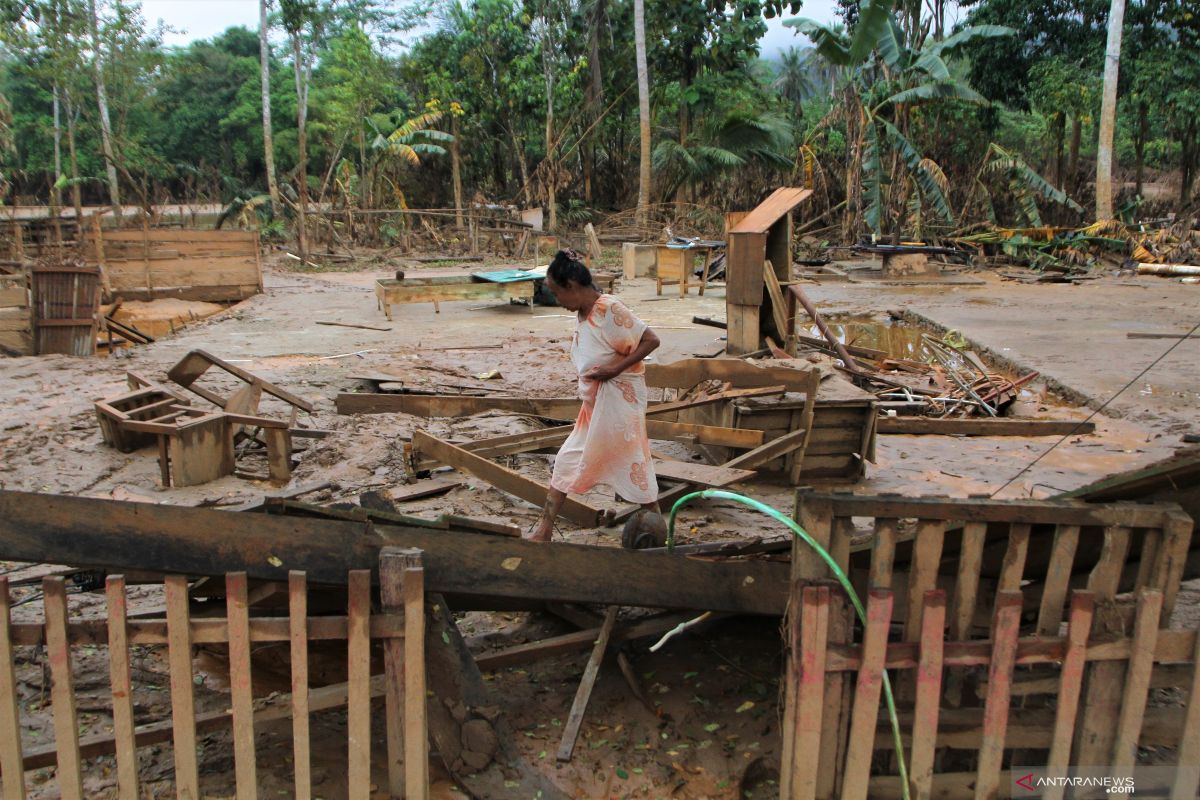 TNI,  Police Chiefs visit Konawe for disaster management assessment