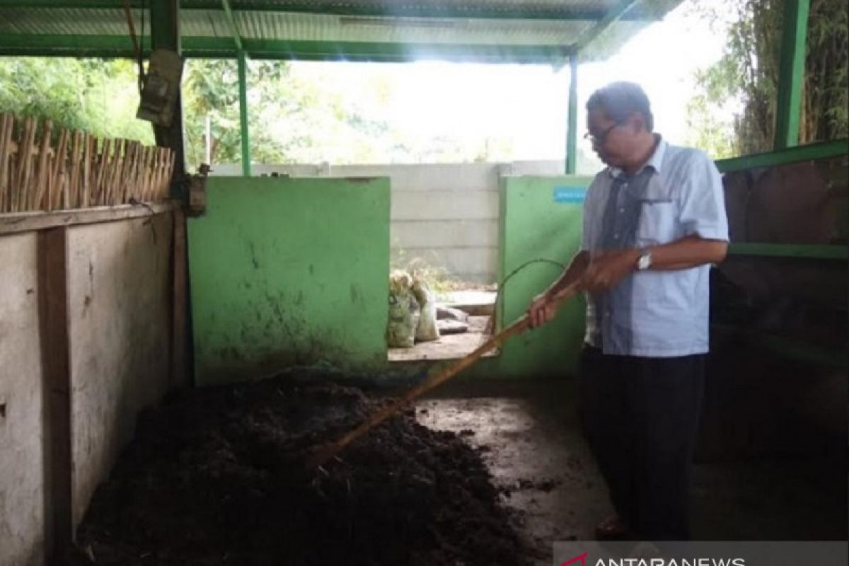 DLH: TPST kurangi buang sampah ke TPA Rawakucing