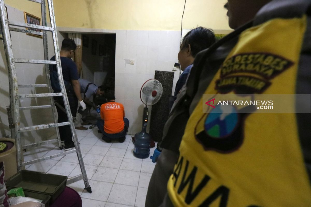 Polisi selidiki teror bom molotov di Surabaya