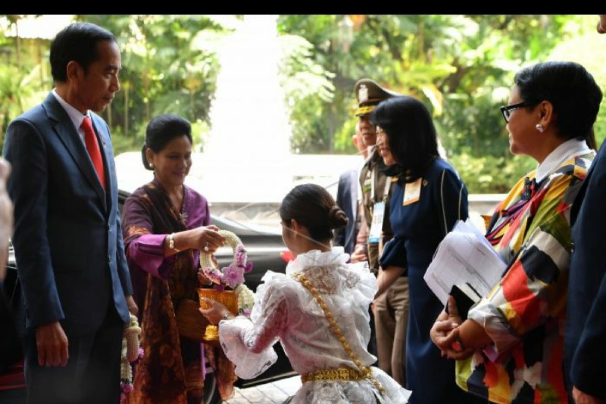 President Jokowi arrives in Bangkok for 34th ASEAN Summit