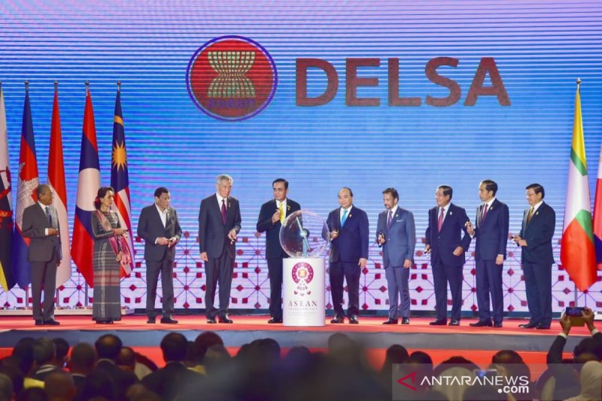 Presiden Jokowi hadiri pembukaan KTT Ke-34 ASEAN di Bangkok