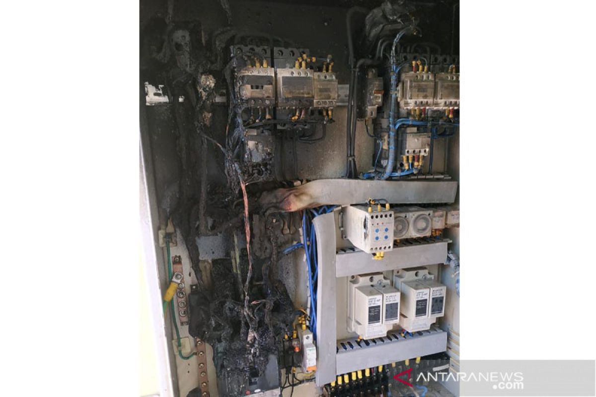 Panel listrik pompa air PDAM Tirta Mon Mata terbakar, suplay air terganggu