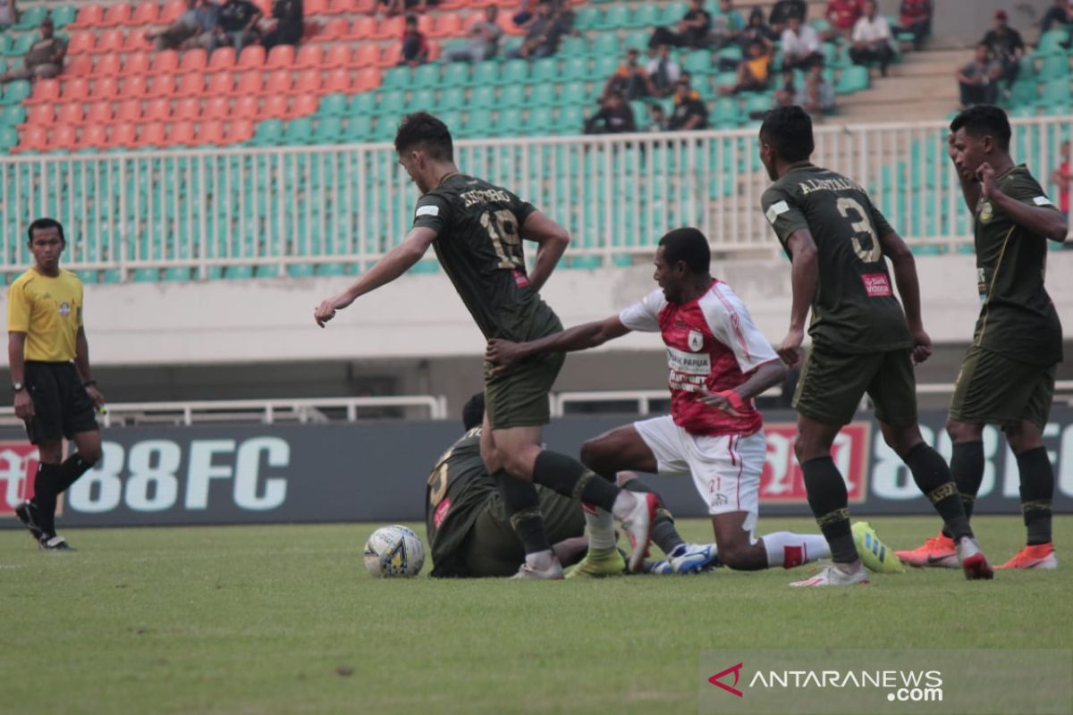 PS Tira Persikabo unggul 2-1 dari Persipura Jayapura