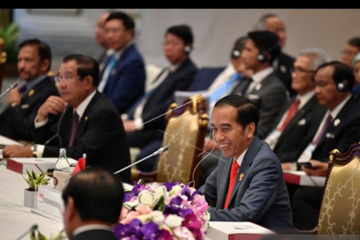 Presiden Jokowi tekankan penguatan bangunan ekonomi negara anggota ASEAN