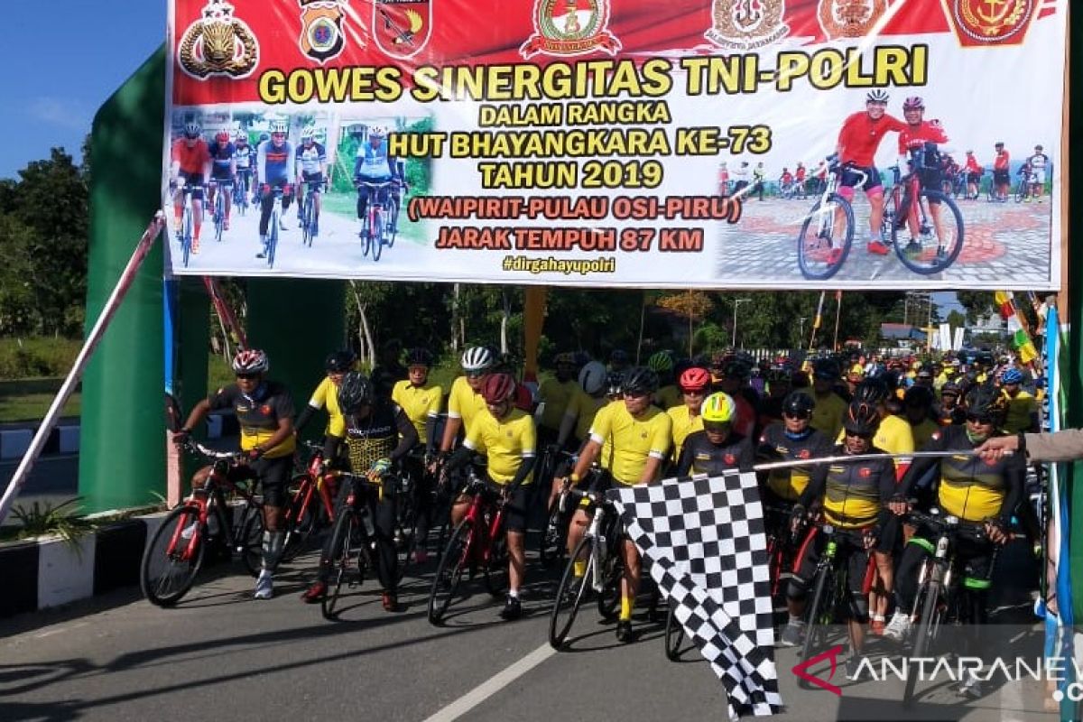 Polda Maluku gelar gowes sinergitas bersama TNI dan masyarakat di SBB