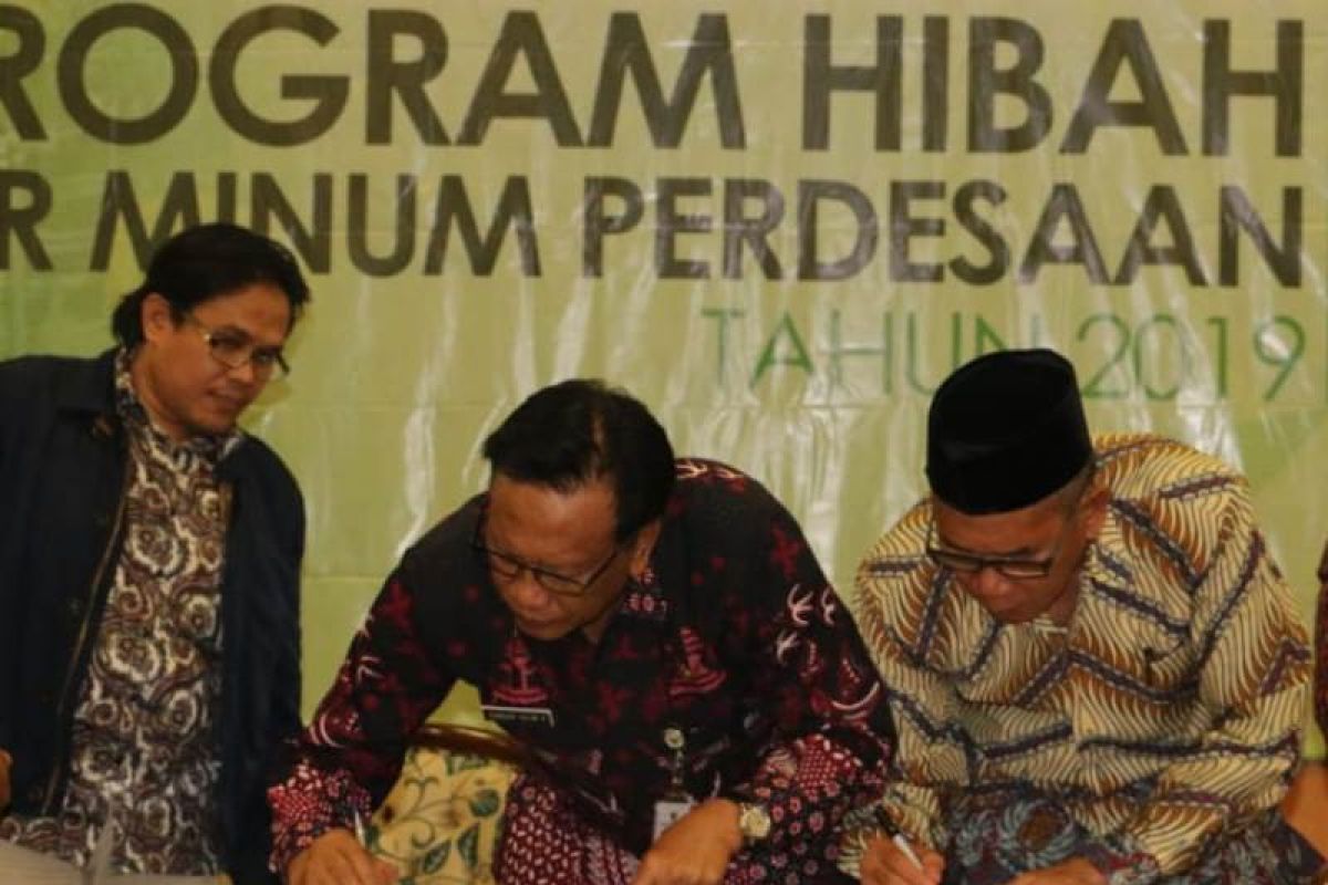 Pemkab Gresik terima hibah proyek air minum pedesaan Rp2,6 miliar