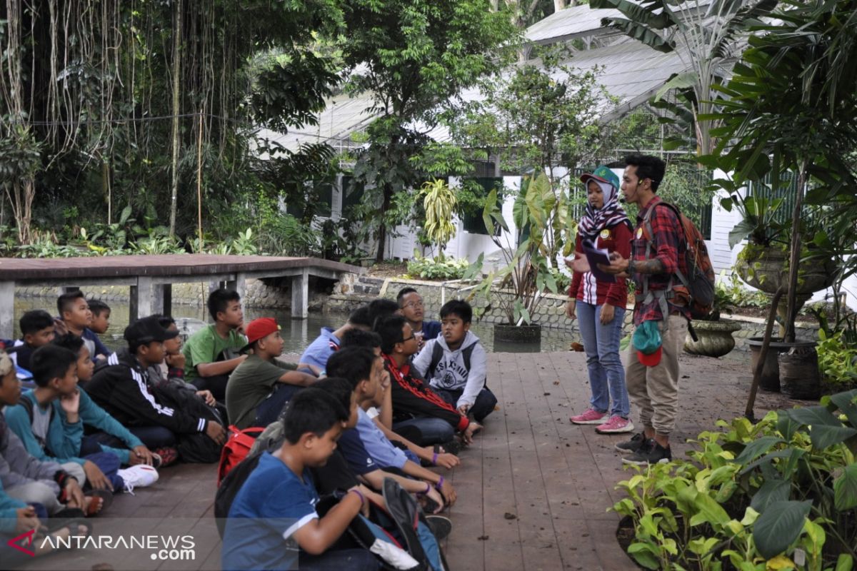 Kurangnya arena pakrir, pengunjung Kebun Raya Bogor anjlok