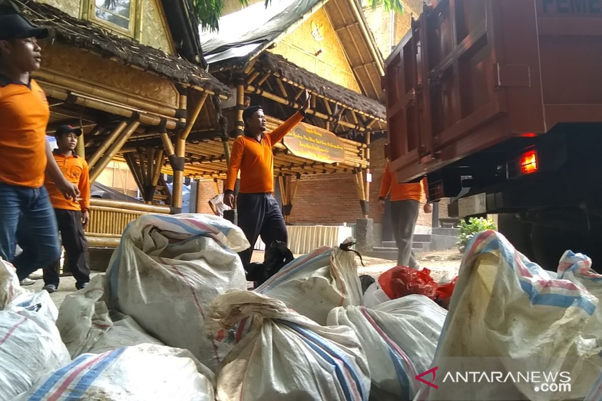 Mencegah sampah plastik masuk laut lewat  teknologi