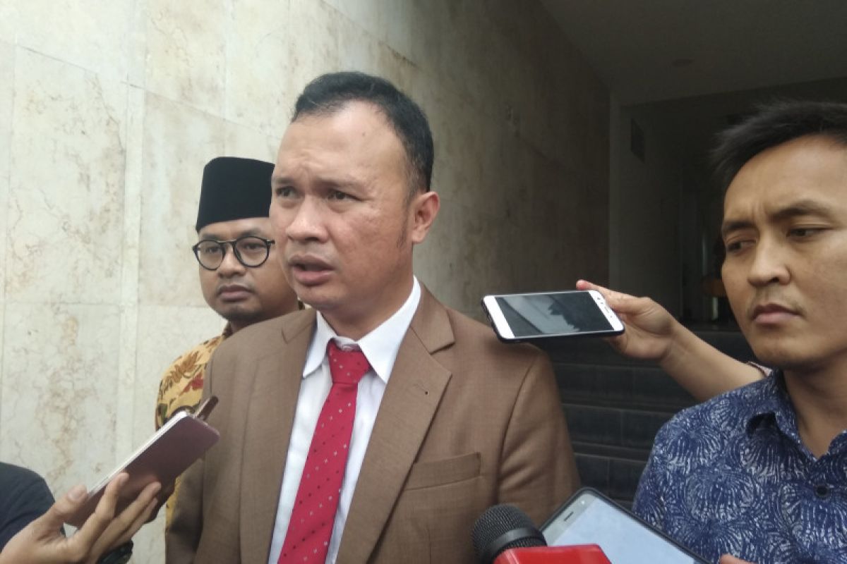 Pengacara: "Hilal" penangguhan penahanan Eggi Sudjana terlihat