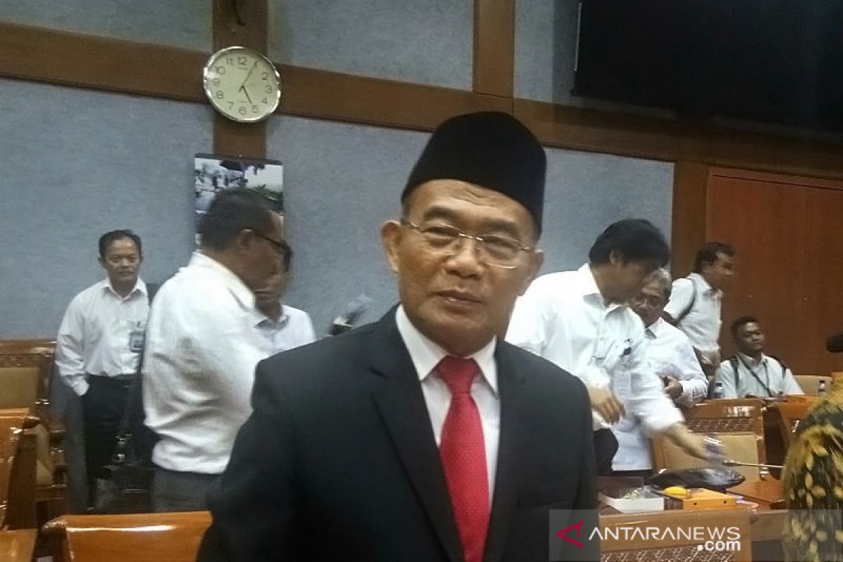 Mendikbud jelaskan soal zonasi kepada Komisi X DPR