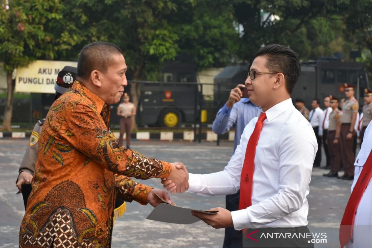 Alfamart beri penghargaan Polres Bogor karena berhasil tangkap perampok