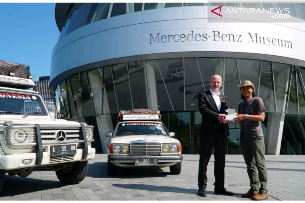 Dua mobil asal Indonesia nampang di Mercedes Benz Museum Stutgart