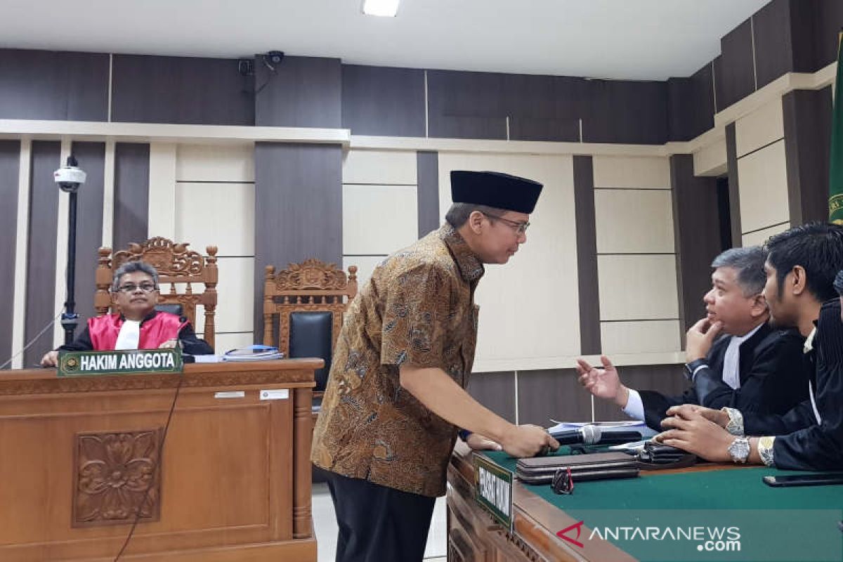 Jaksa tuntut hak politik Taufik Kurniawan dicabut