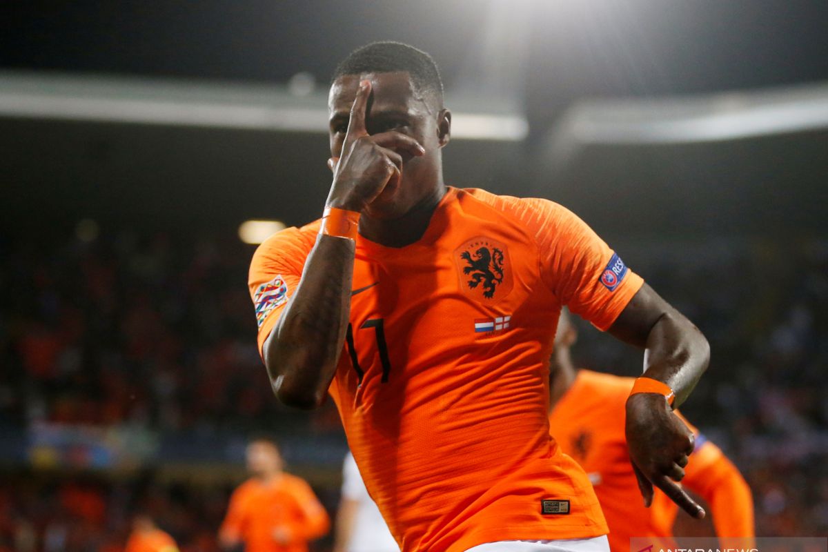 Ajax dapatkan Quincy Promes dari Sevilla