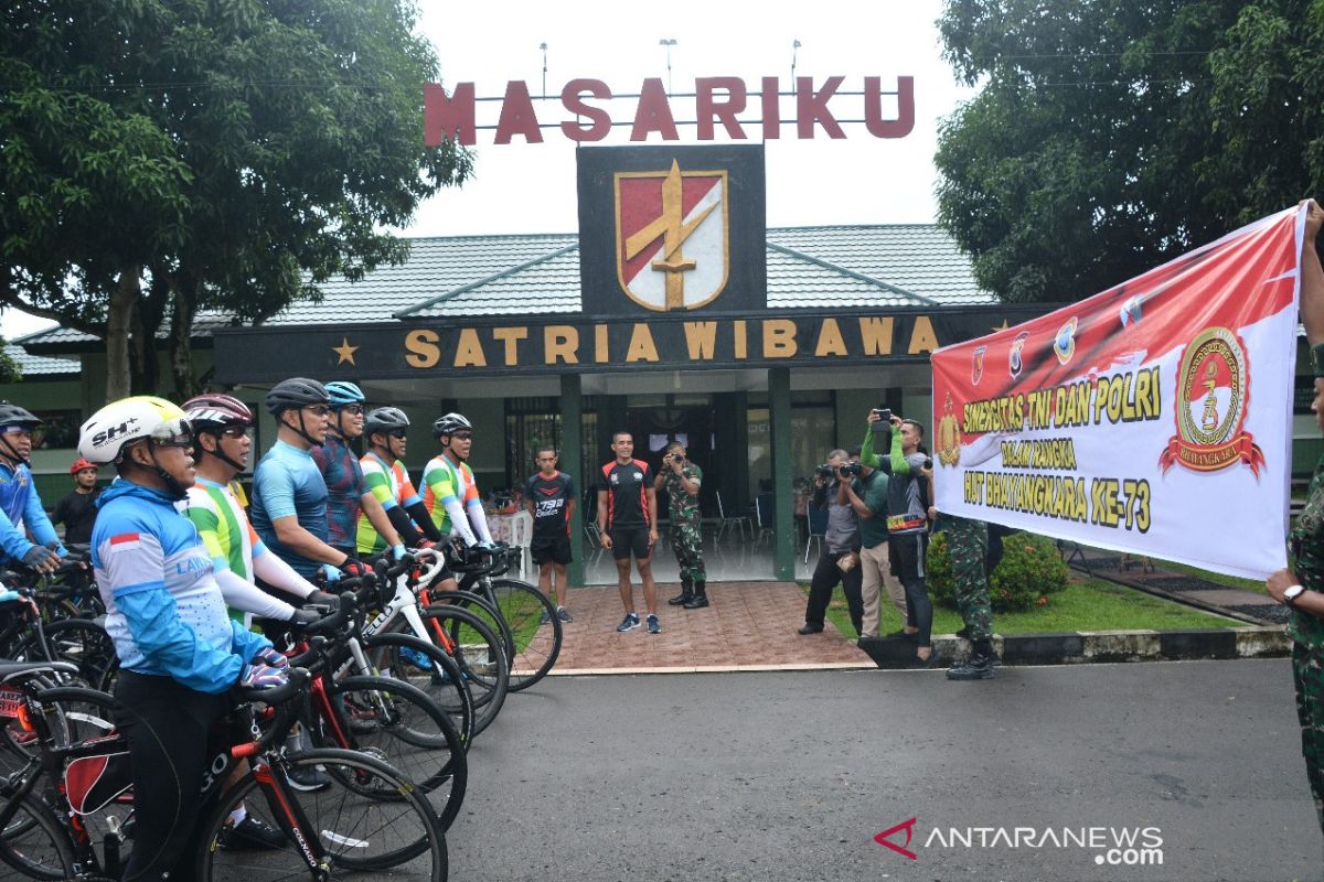 Gowes sinergitas semarakkan HUT Bhayangkara