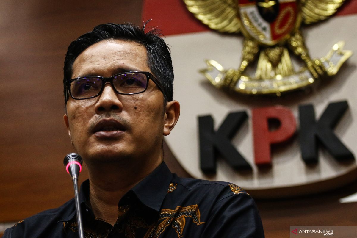 KPK kembali panggil tiga saksi kasus korupsi Rachmat Yasin