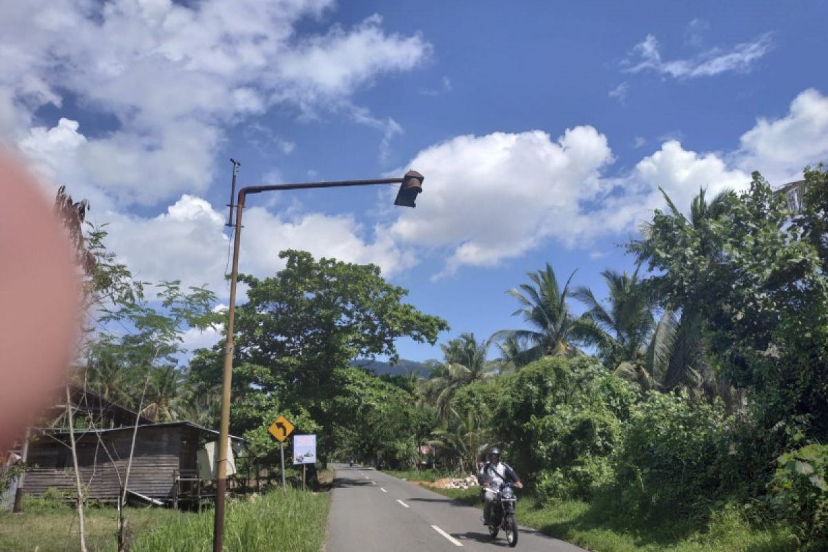 Traffic light rusak, pengendara harus waspada di malam hari