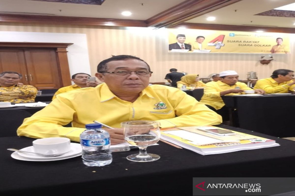 Golkar Batang belum tentukan sikap percepatan munas