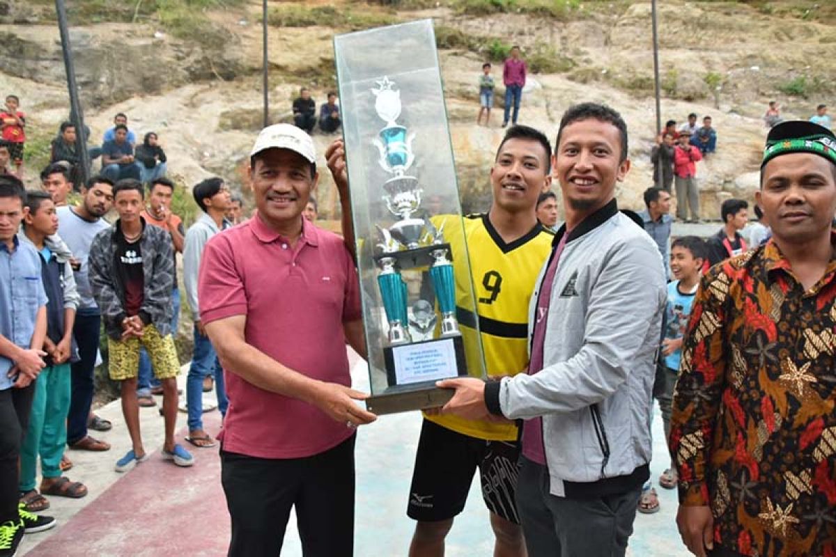 Wabup Firdaus tutup Turnamen Volley Ball Musara Cup Ke- 26